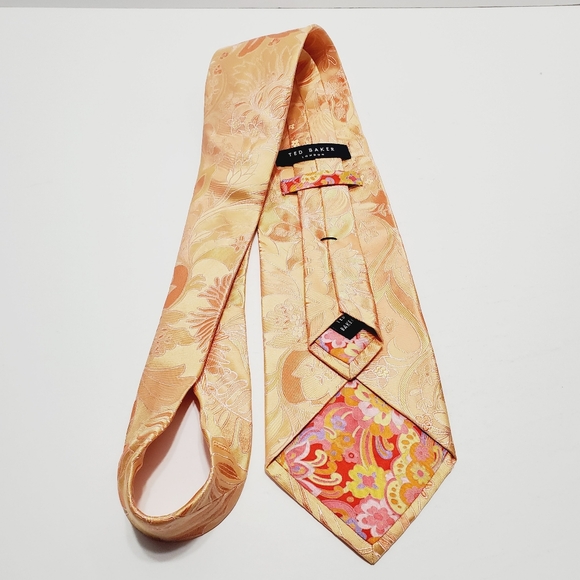 Ted Baker Necktie Peach Floral Pattern Silk Neck Tie Jacquard Fabric 58x3.75" - Picture 5 of 5
